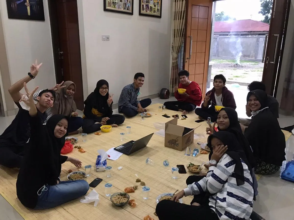 Kumpulan Foto Kerja Kelompok Terbagus dan Terlengkap 26 Foto Kerja Kelompok