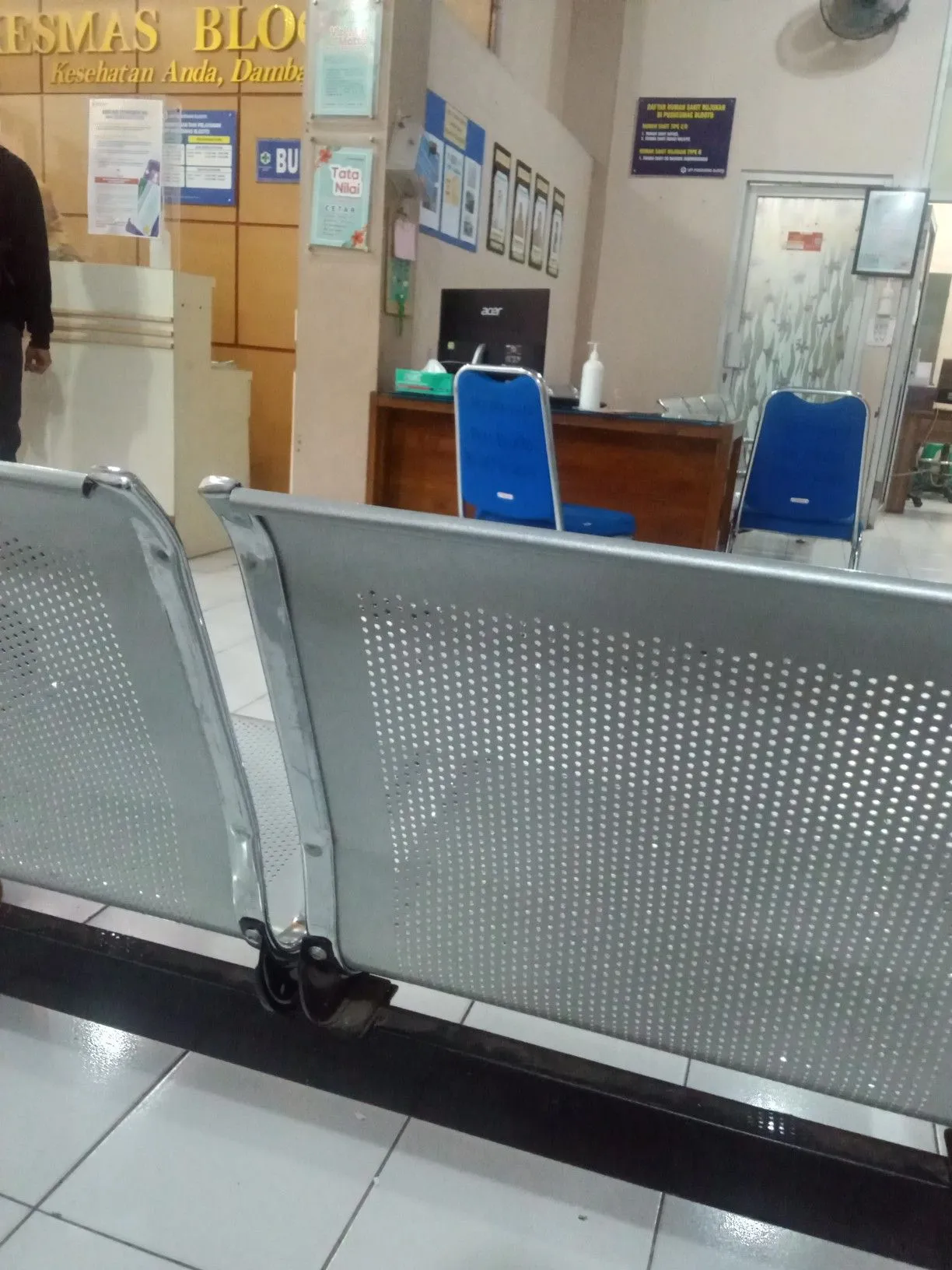 Kumpulan Foto Orang di Rumah Sakit Terbagus dan Terlengkap 17 Foto Orang di Rumah Sakit