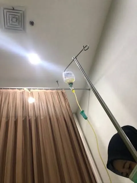 Kumpulan Foto Orang di Rumah Sakit Terbagus dan Terlengkap 20 Foto Orang di Rumah Sakit