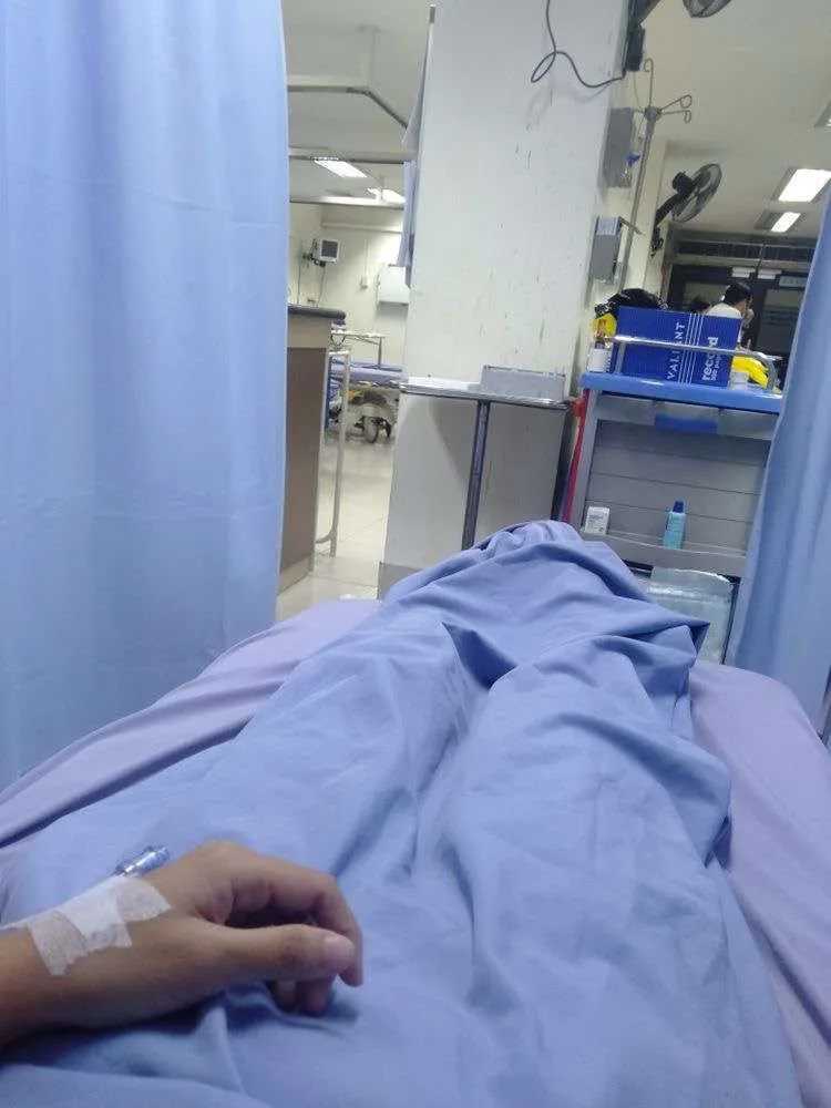 Kumpulan Foto Orang di Rumah Sakit Terbagus dan Terlengkap 21 Foto Orang di Rumah Sakit