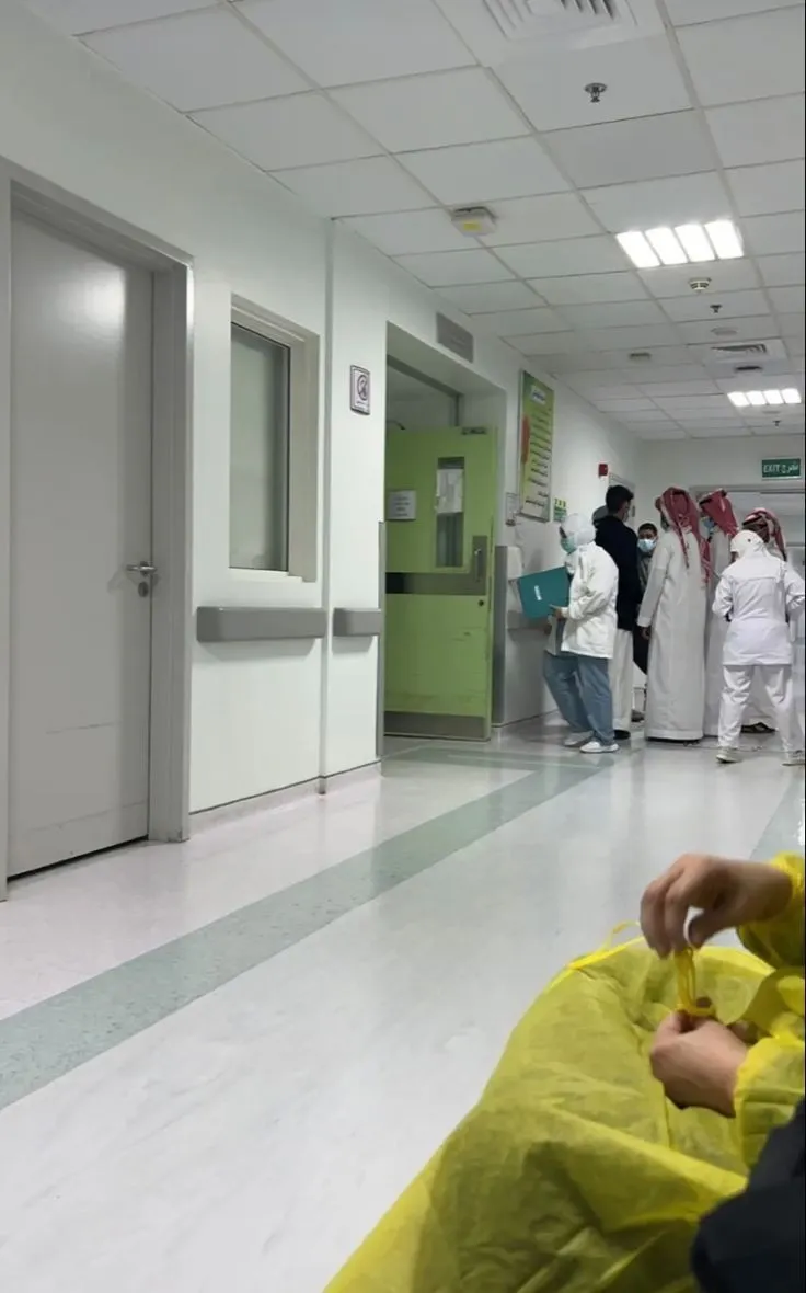 Kumpulan Foto Orang di Rumah Sakit Terbagus dan Terlengkap 8 Foto Orang di Rumah Sakit