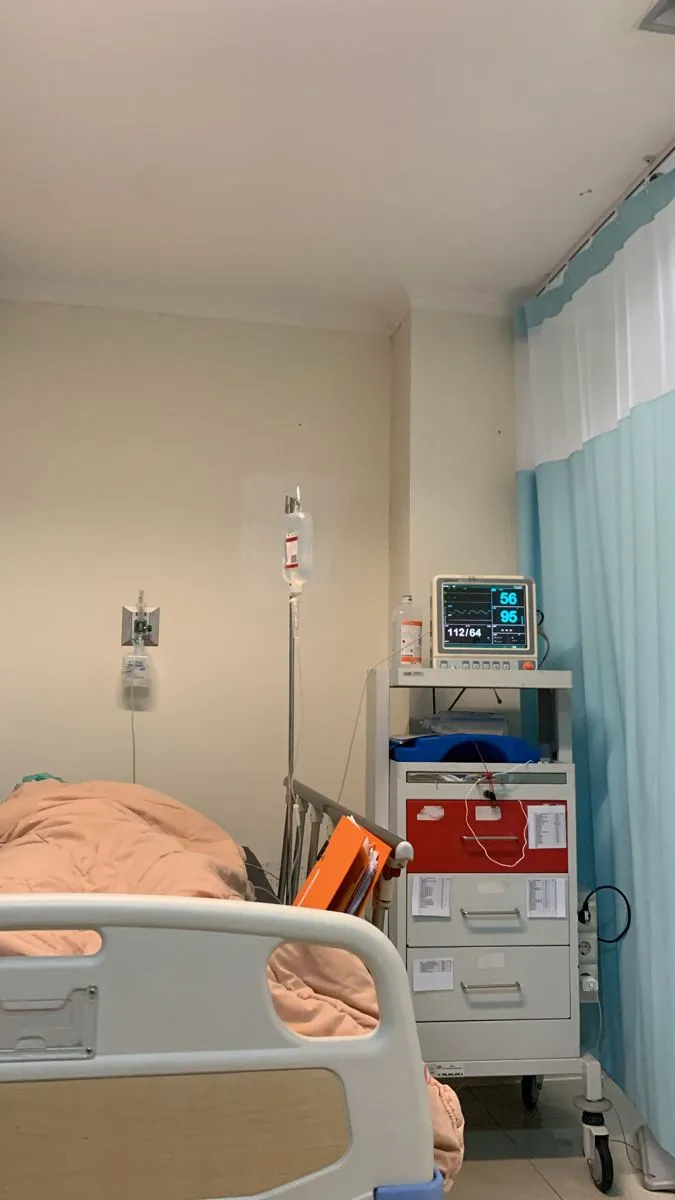 Kumpulan Foto Orang di Rumah Sakit Terbagus dan Terlengkap 9 Foto Orang di Rumah Sakit