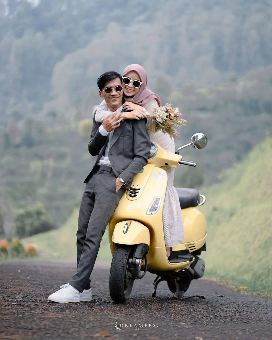 Kumpulan Gaya Foto Prewedding Terbagus dan Terlengkap 3 Gaya Foto Prewedding