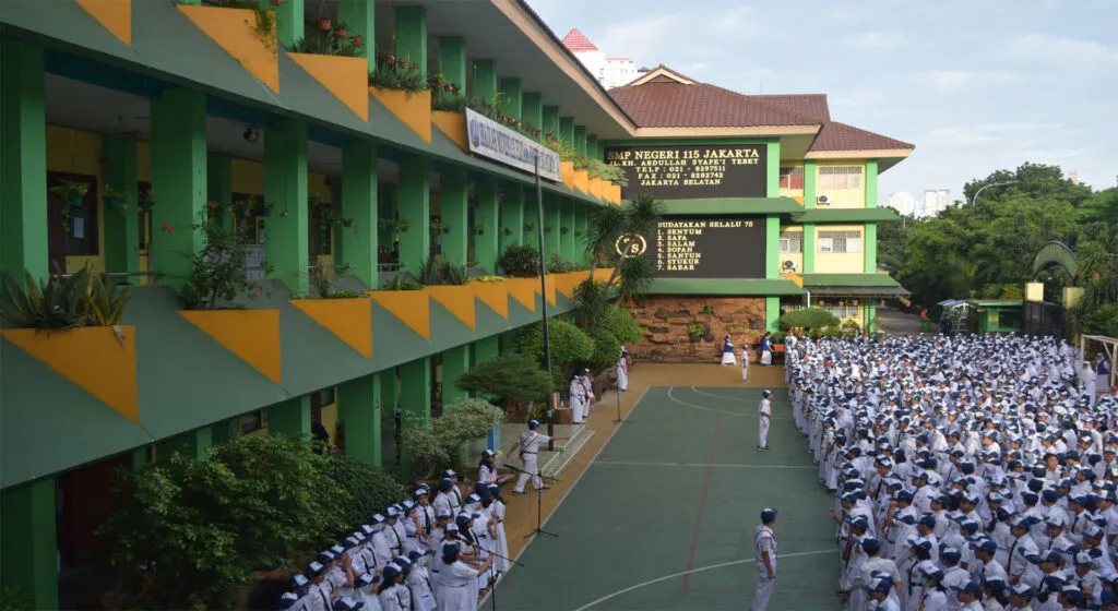 Gambar Sekolah SMP