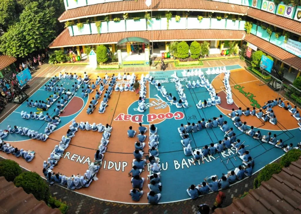 Gambar Sekolah SMP