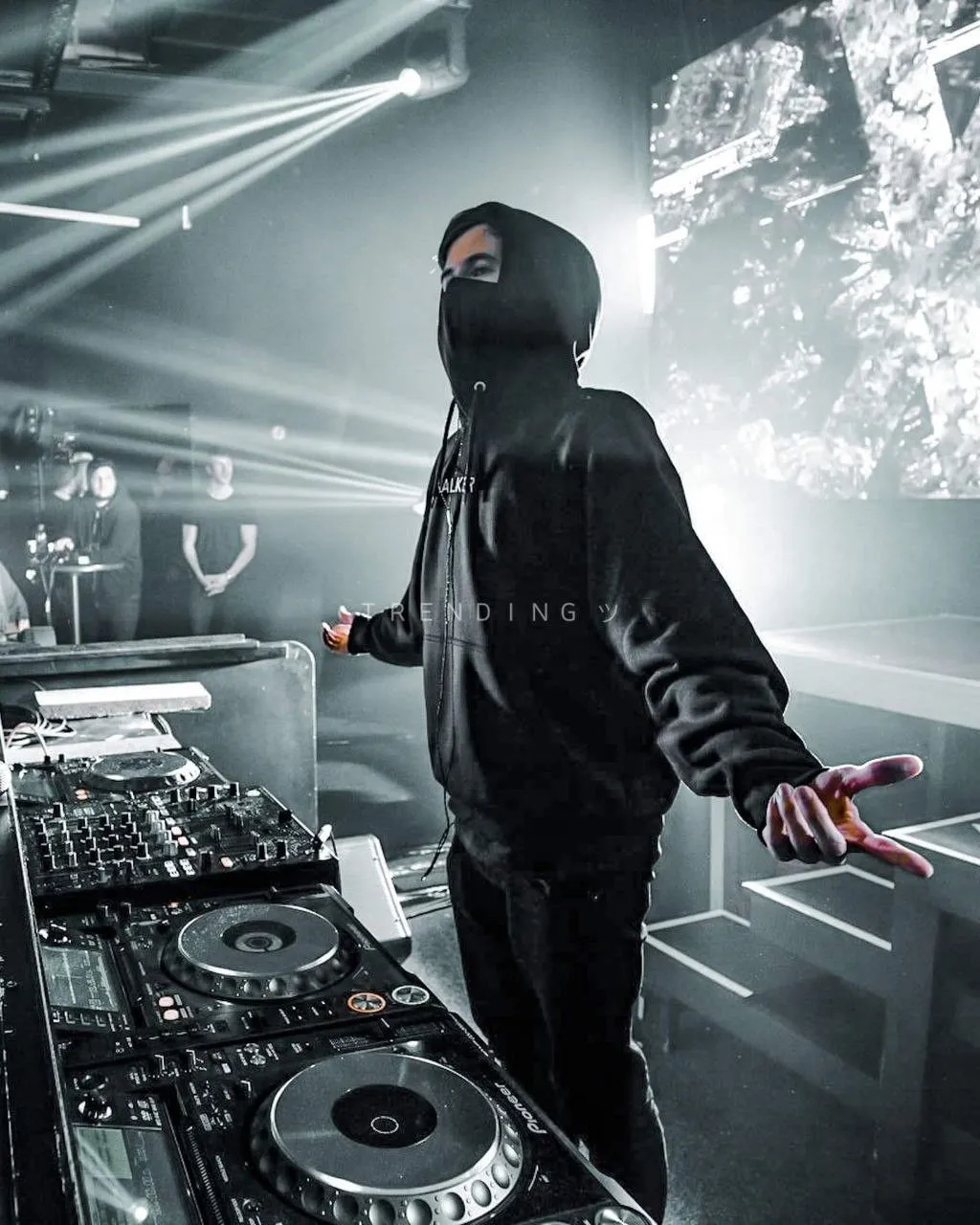 Kumpulan Foto Alan Walker Keren Terbagus dan Terlengkap 20 Foto Alan Walker
