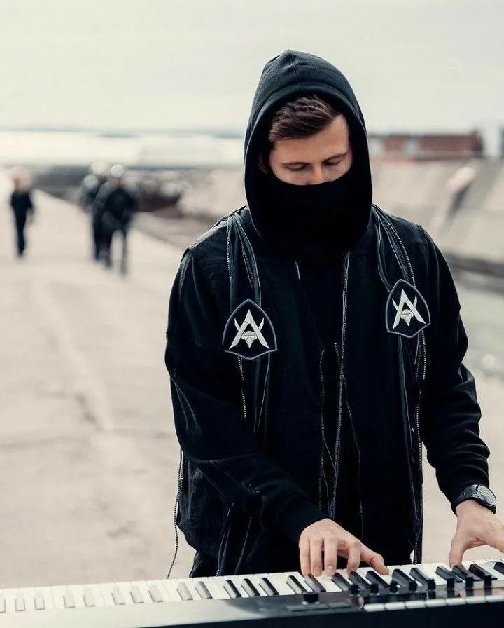 Kumpulan Foto Alan Walker Keren Terbagus dan Terlengkap 5 Foto Alan Walker