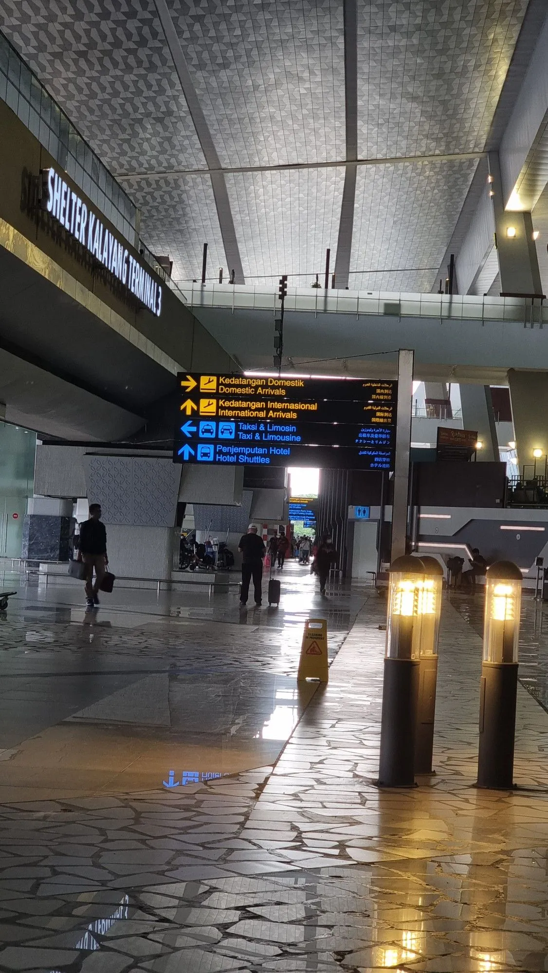 Kumpulan Foto Bandara Soekarno Hatta Terbagus dan Terlengkap 12 Foto Bandara Soekarno Hatta