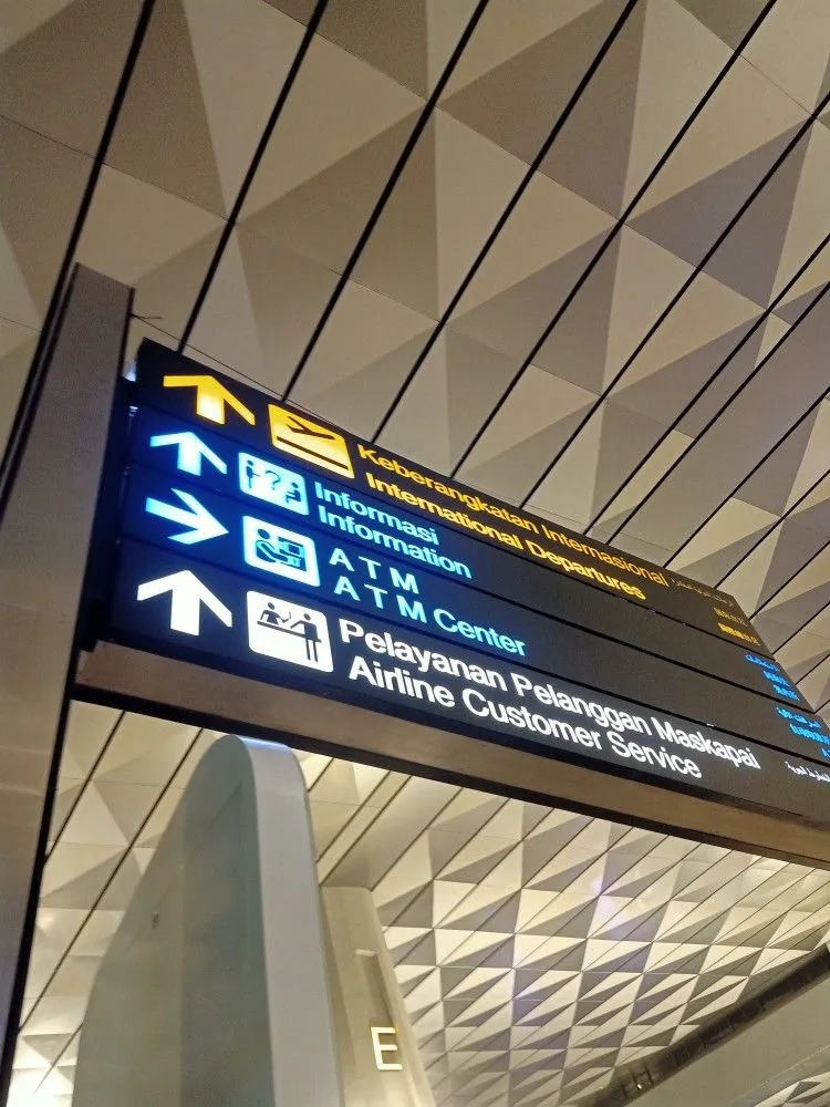 Kumpulan Foto Bandara Soekarno Hatta Terbagus dan Terlengkap 8 Foto Bandara Soekarno Hatta