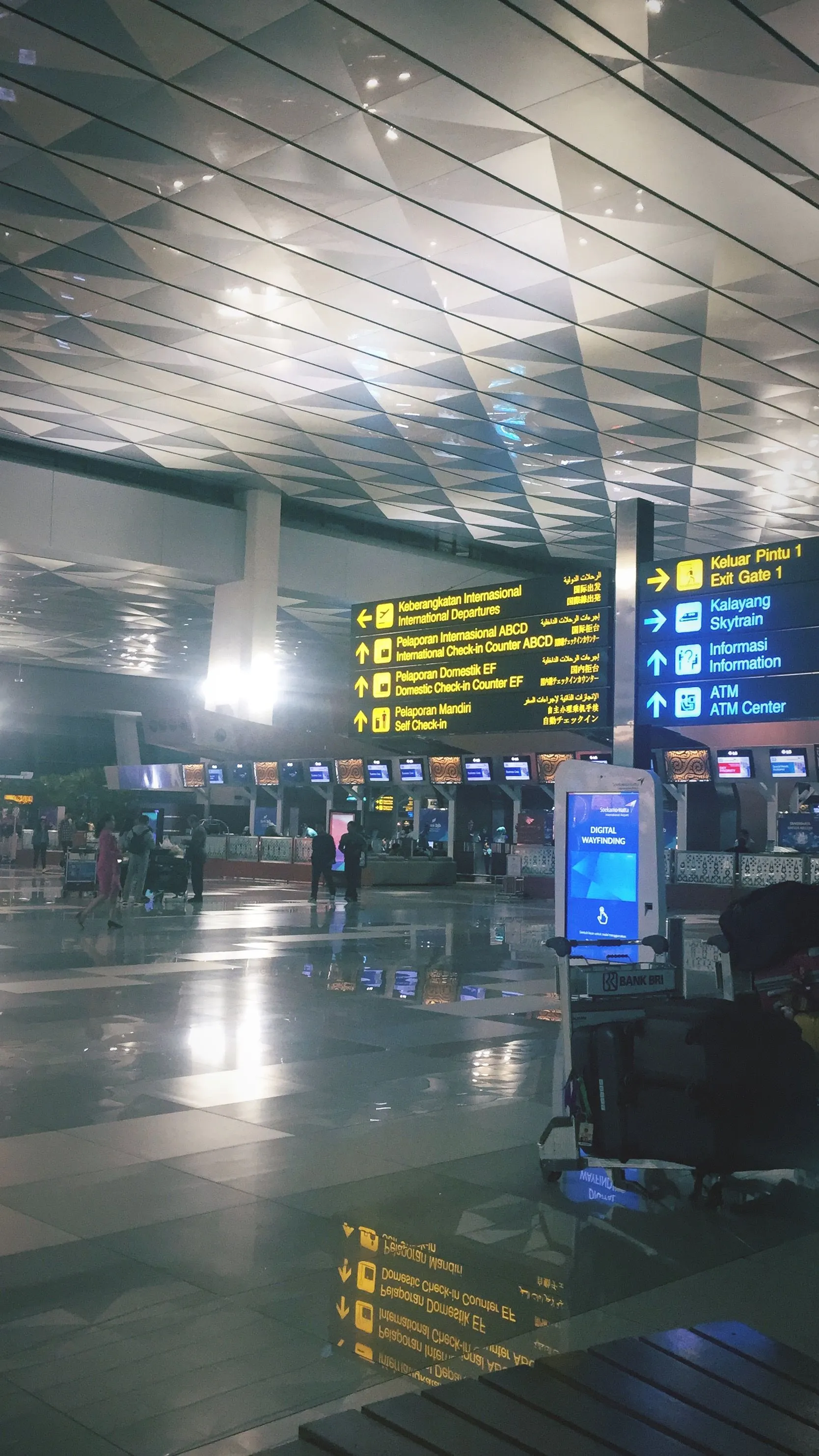 Kumpulan Foto Bandara Soekarno Hatta Terbagus dan Terlengkap 4 Foto Bandara Soekarno Hatta