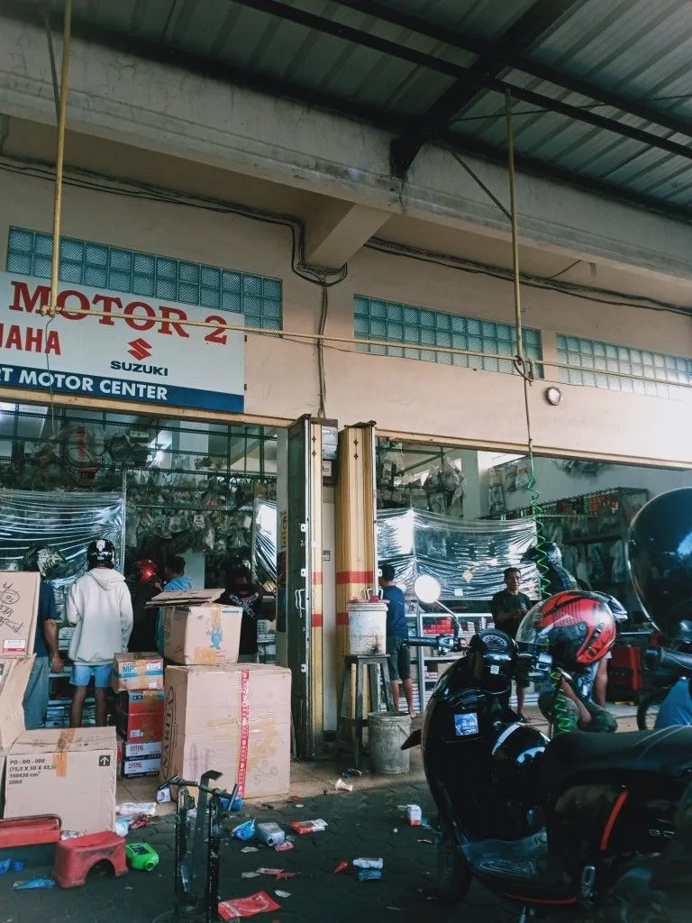 Kumpulan Foto Bengkel Motor Terbagus dan Terlengkap 20 Foto Bengkel Motor