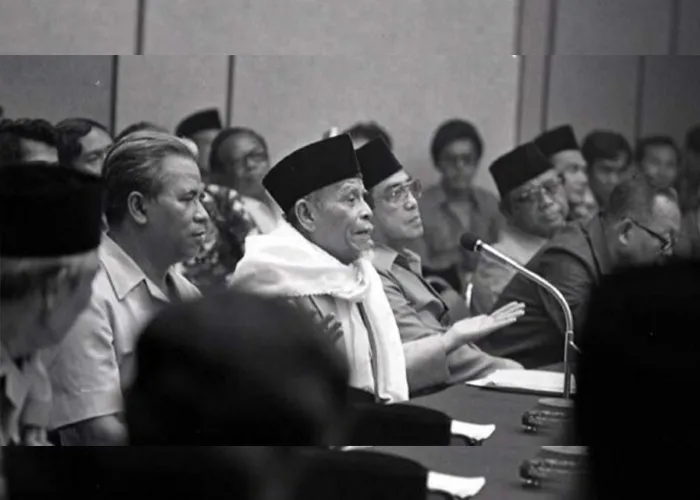 Kumpulan Foto Buya Hamka Terbagus dan Terlengkap 5 Foto Buya Hamka