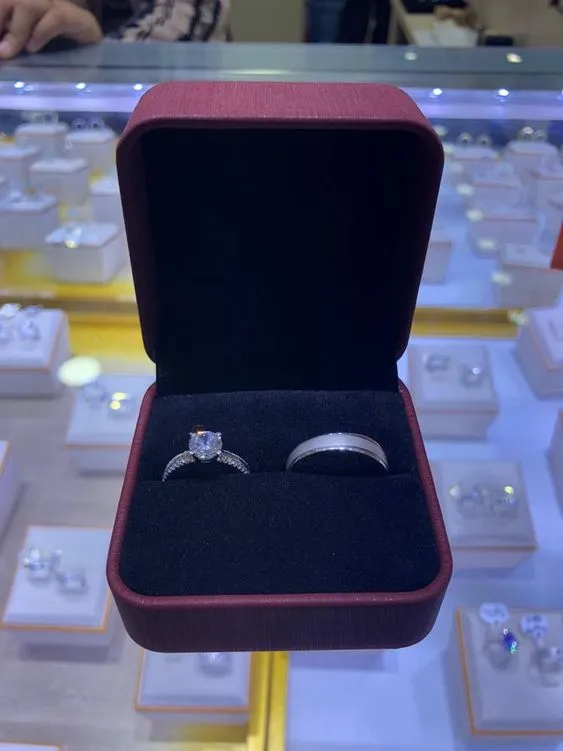 Kumpulan Foto Cincin Pernikahan Terbagus dan Terlengkap 2 Foto Cincin Pernikahan