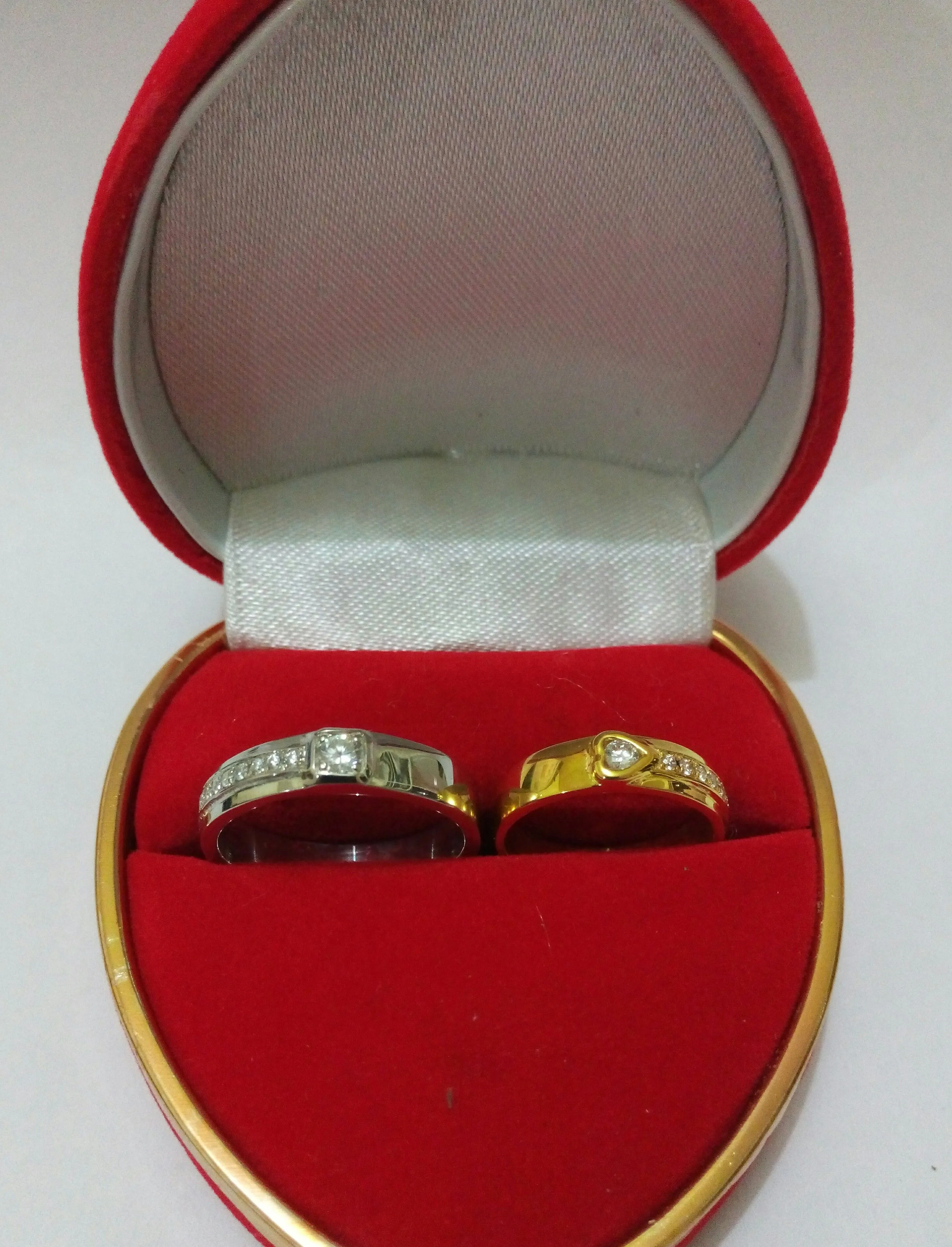 Kumpulan Foto Cincin Pernikahan Terbagus dan Terlengkap 25 Foto Cincin Pernikahan