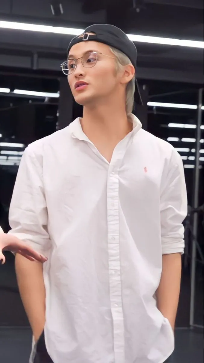 Kumpulan Foto Mark Lee NCT Paling Keren Terbagus dan Terlengkap 13 Foto Mark Lee