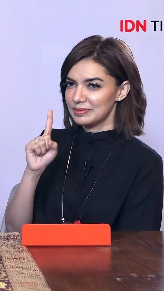 Kumpulan Foto Najwa Shihab Terbagus dan Terlengkap 11 Foto Najwa Shihab