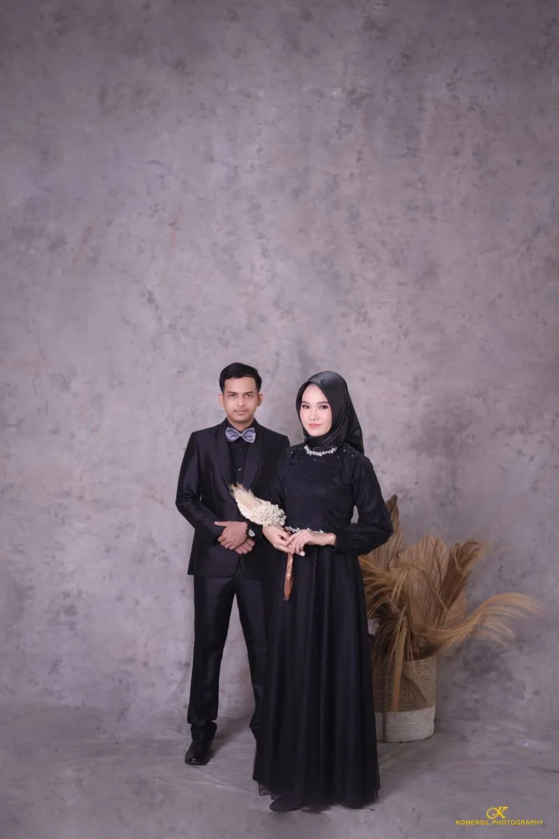 Kumpulan Foto Prewedding Baju Hitam Terbagus dan Terlengkap 19 Foto Prewedding Baju Hitam
