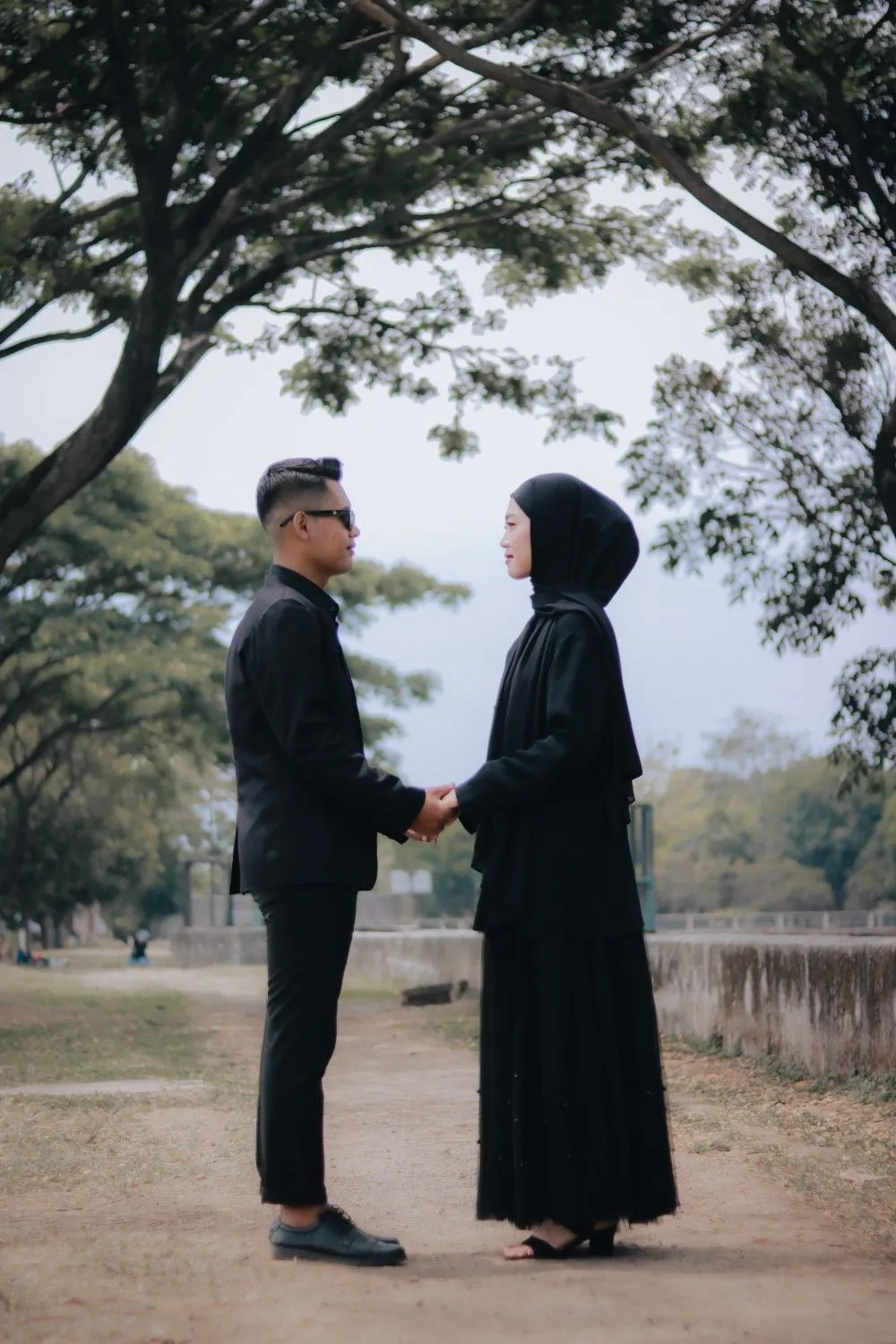 Kumpulan Foto Prewedding Baju Hitam Terbagus dan Terlengkap 6 Foto Prewedding Baju Hitam