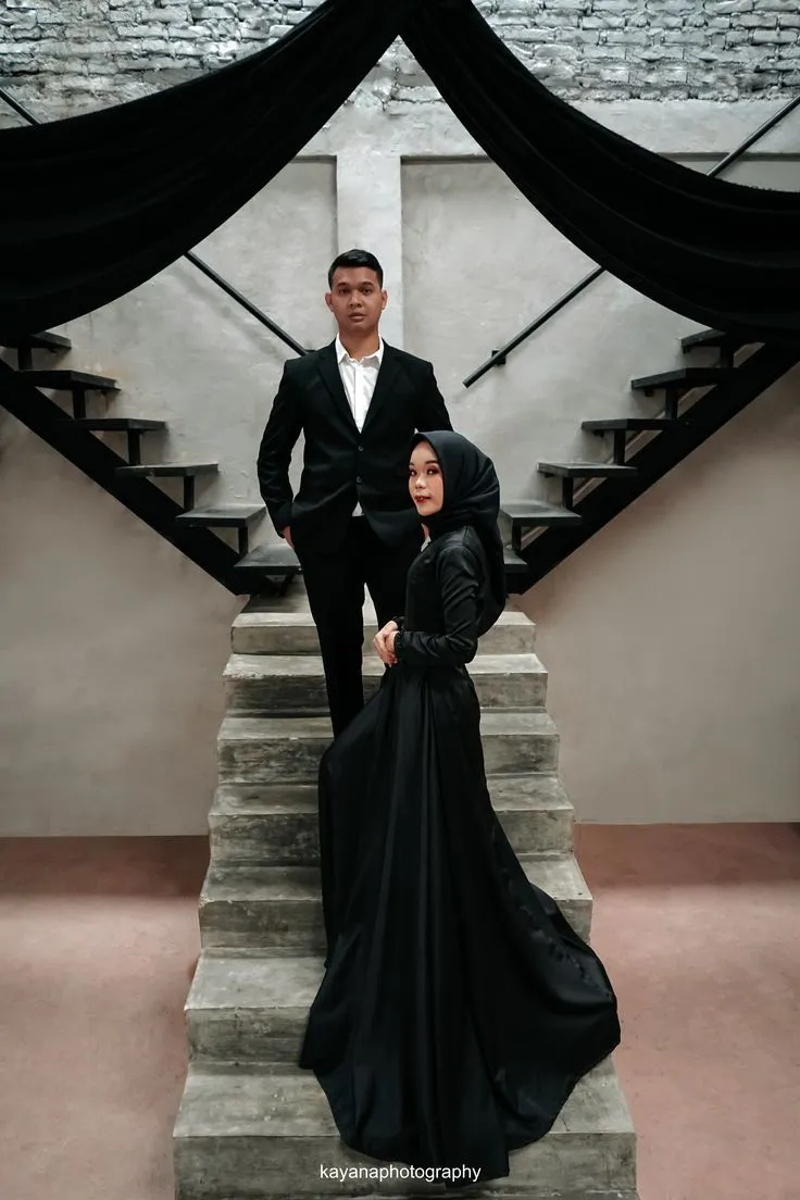 Kumpulan Foto Prewedding Baju Hitam Terbagus dan Terlengkap 3 Foto Prewedding Baju Hitam