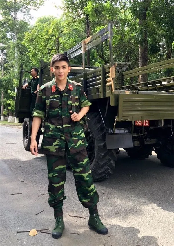 Kumpulan Foto TNI Ganteng Keren Terbagus dan Terlengkap 25 Foto TNI Ganteng