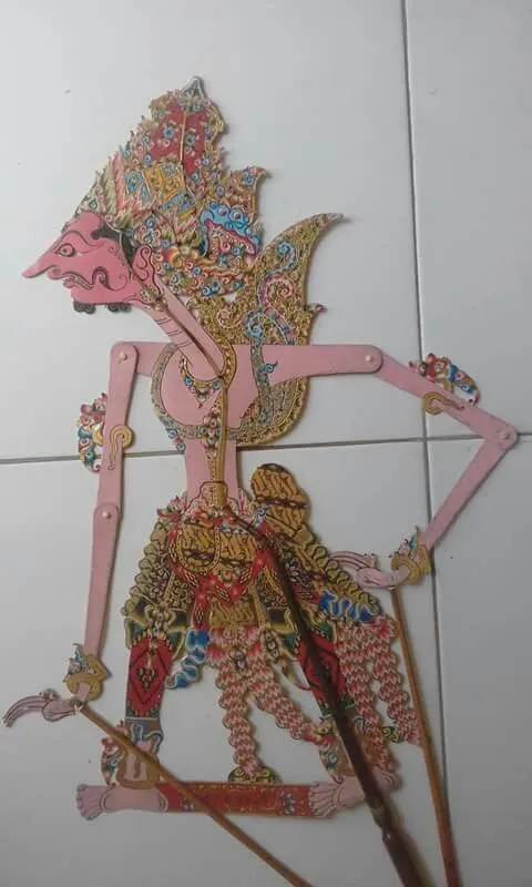 Kumpulan Foto Wayang Kulit Keren Terbagus dan Terlengkap 6 Foto Wayang Kulit