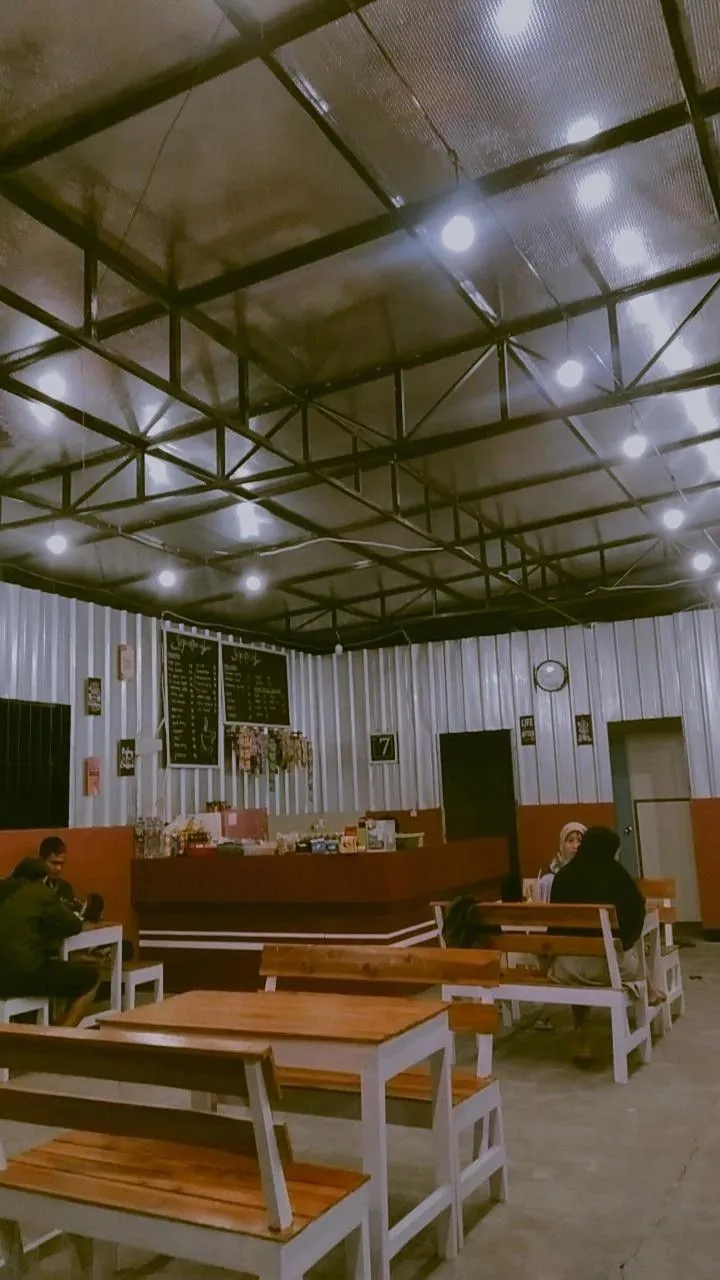 Kumpulan Foto di Cafe Malam Hari Terbagus dan Terlengkap 14 Foto di Cafe Malam Hari