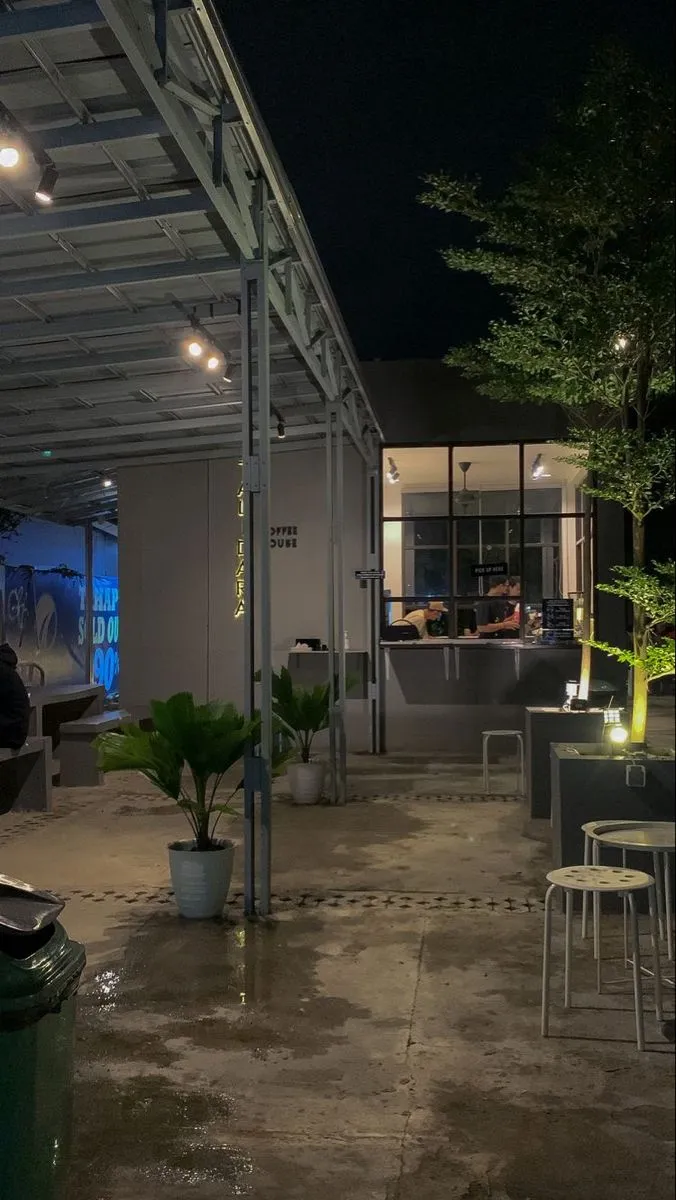 Kumpulan Foto di Cafe Malam Hari Terbagus dan Terlengkap 8 Foto di Cafe Malam Hari