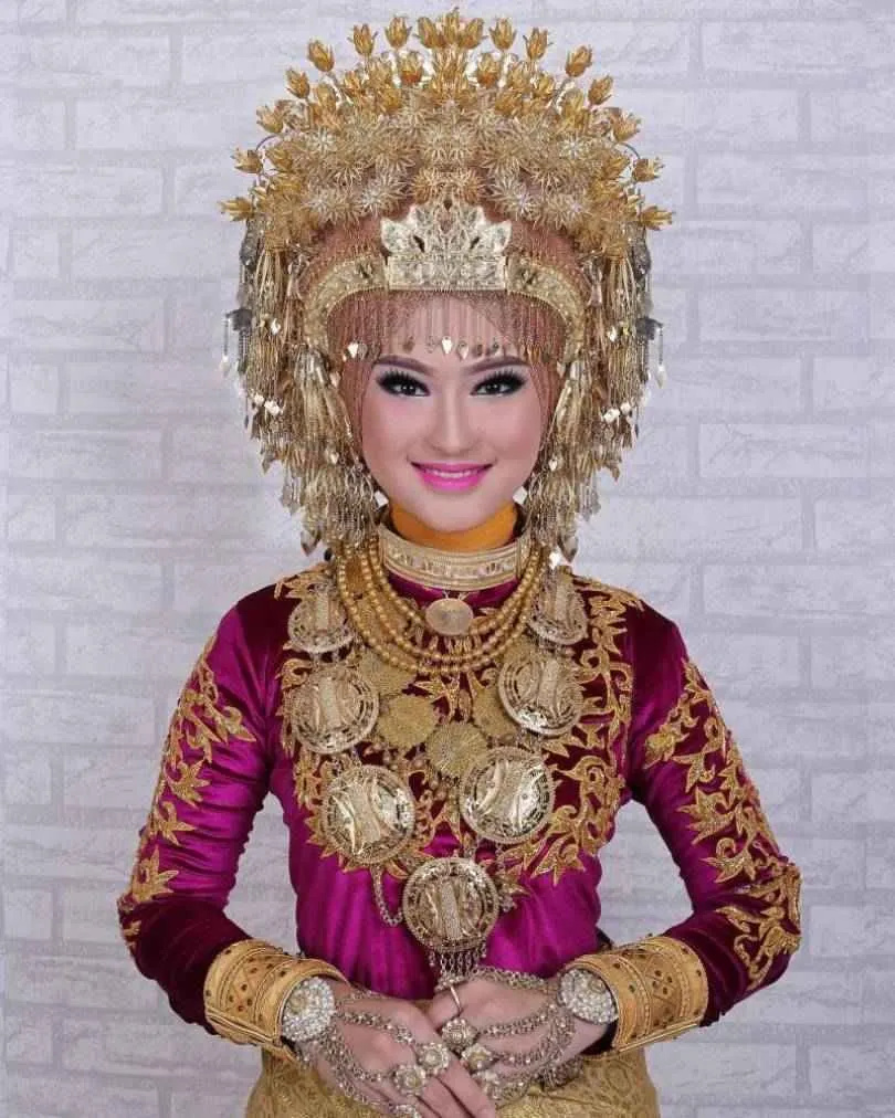 Gambar Pakaian Adat Aceh