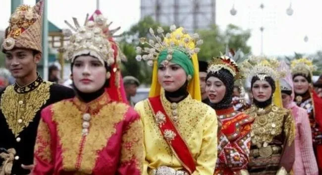 Gambar Pakaian Adat Aceh