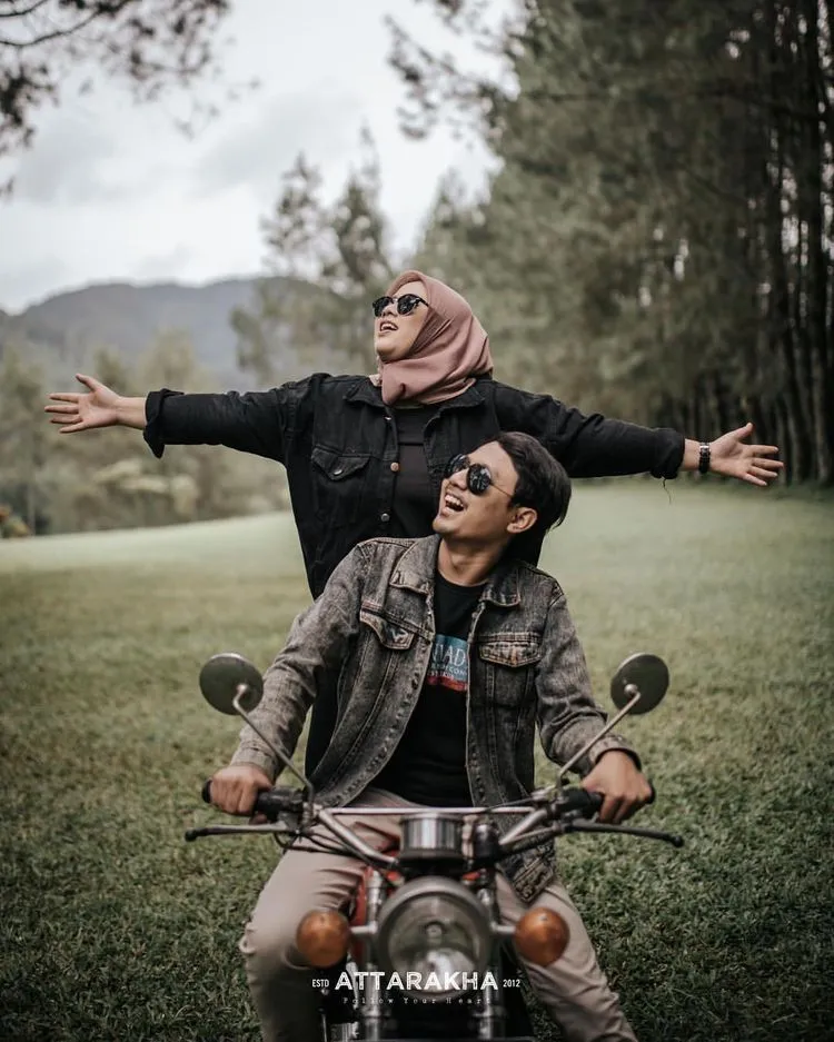 Pre Wedding Outdoor Lucu