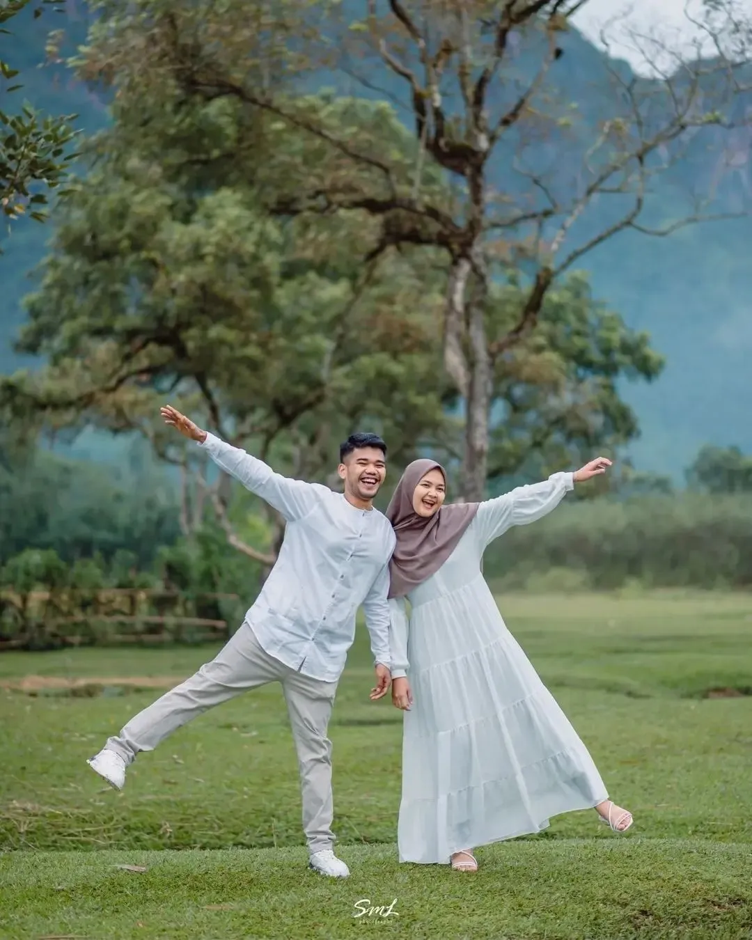 Pre Wedding Outdoor Lucu