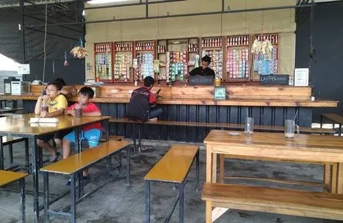 Kumpulan Desain Warung Kopi Sederhana di Kampung Terbagus 23 Desain Warung Kopi Sederhana di Kampung