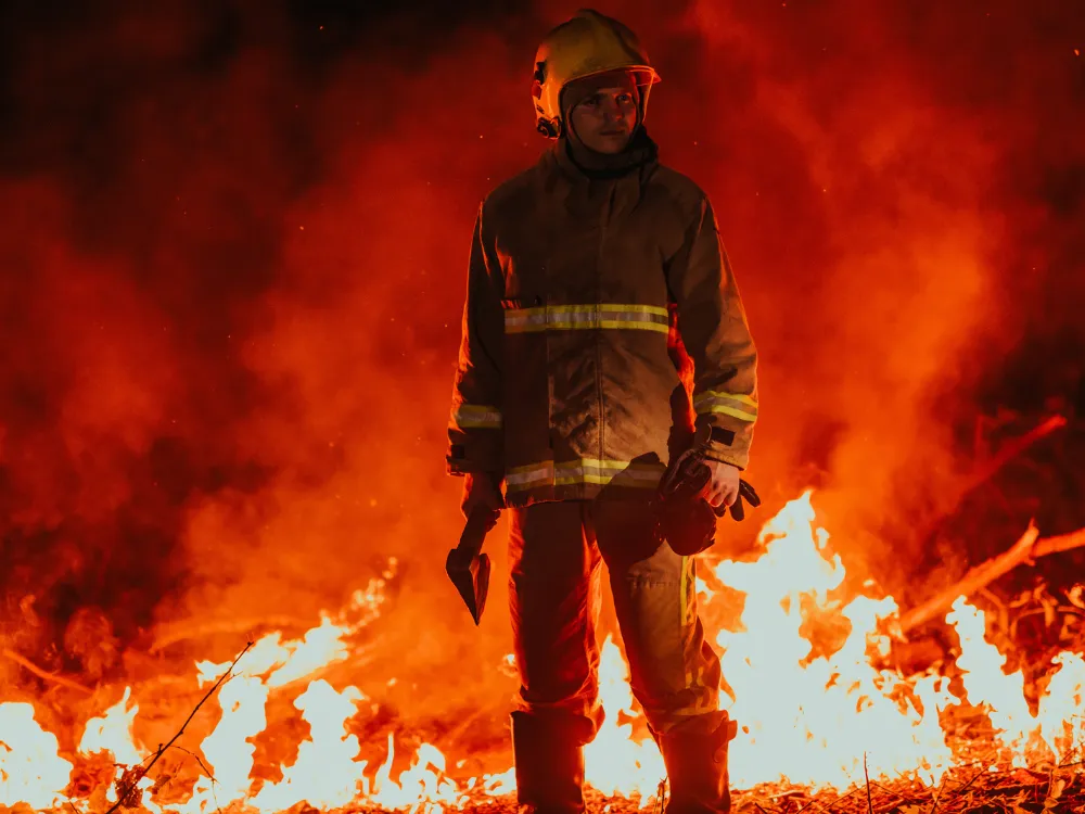 Kumpulan Gambar Pemadam Kebakaran Terbagus dan Terlengkap 21 Gambar Pemadam Kebakaran