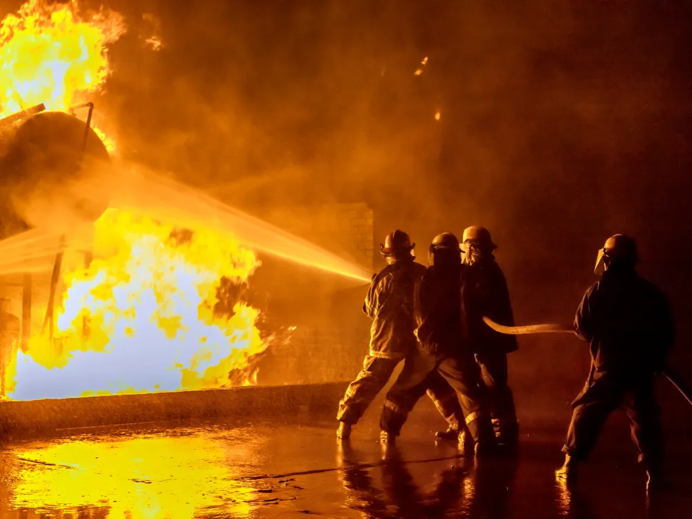 Kumpulan Gambar Pemadam Kebakaran Terbagus dan Terlengkap 10 Gambar Pemadam Kebakaran