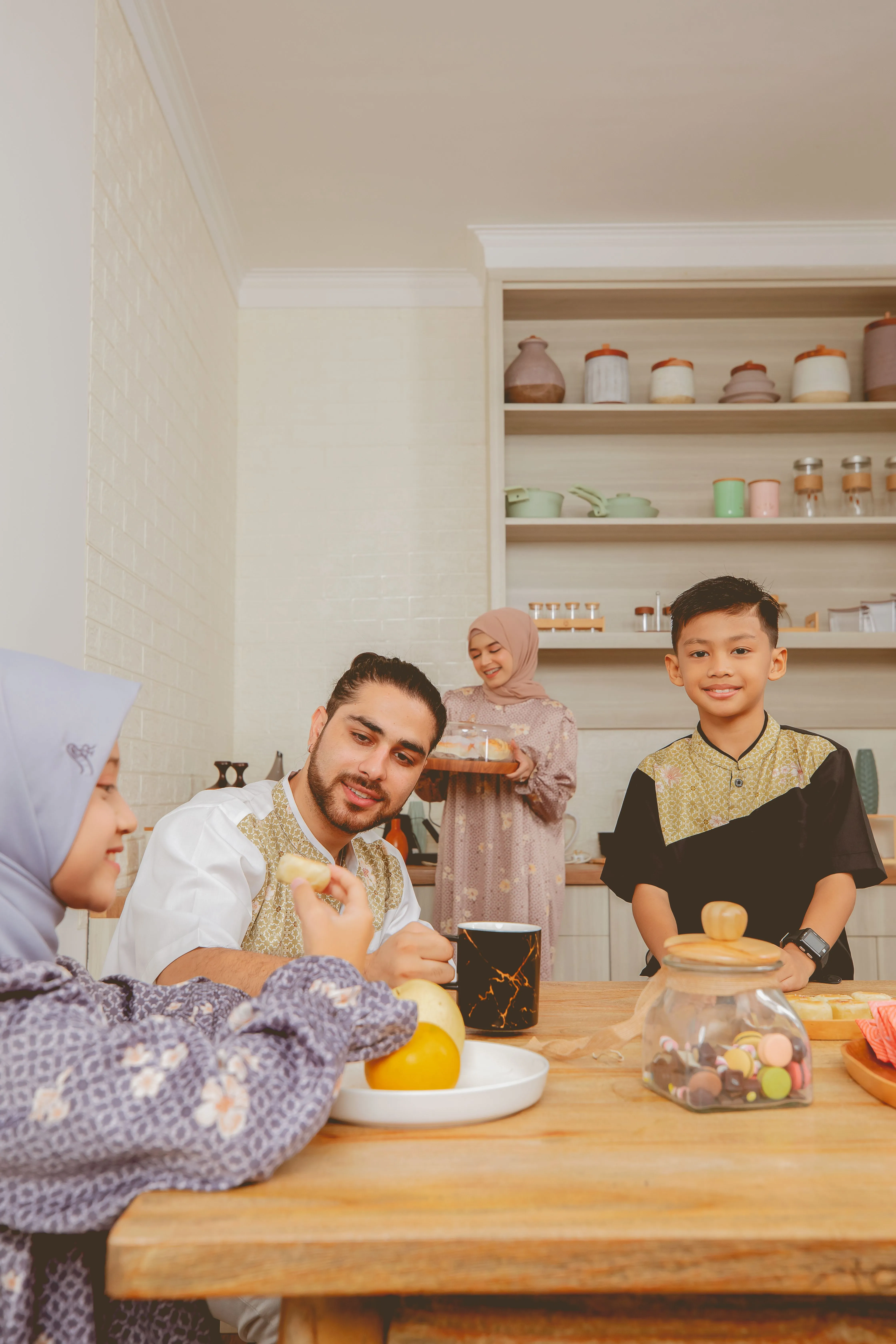 Kumpulan Gambar Keluarga Bahagia Terbagus dan Terlengkap 15 Gambar Keluarga Bahagia