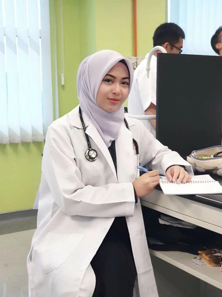 Kumpulan Foto Dokter Cantik Paling Menawan Terbagus dan Terlengkap 16 Foto Dokter Cantik