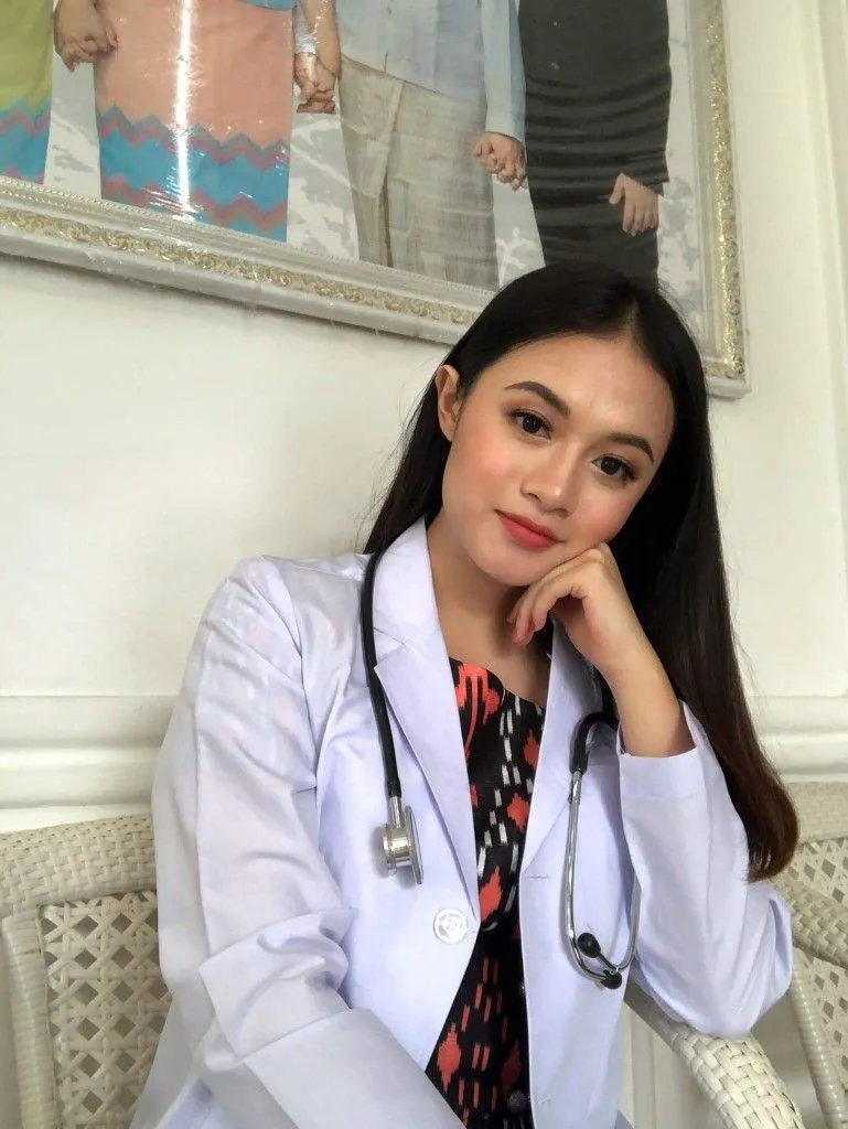 Kumpulan Foto Dokter Cantik Paling Menawan Terbagus dan Terlengkap 8 Foto Dokter Cantik