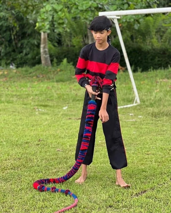 Kumpulan Foto Entul Garuda Wisnu Satria Muda Terbagus dan Terlengkap 25 Foto Entul Garuda Wisnu Satria Muda