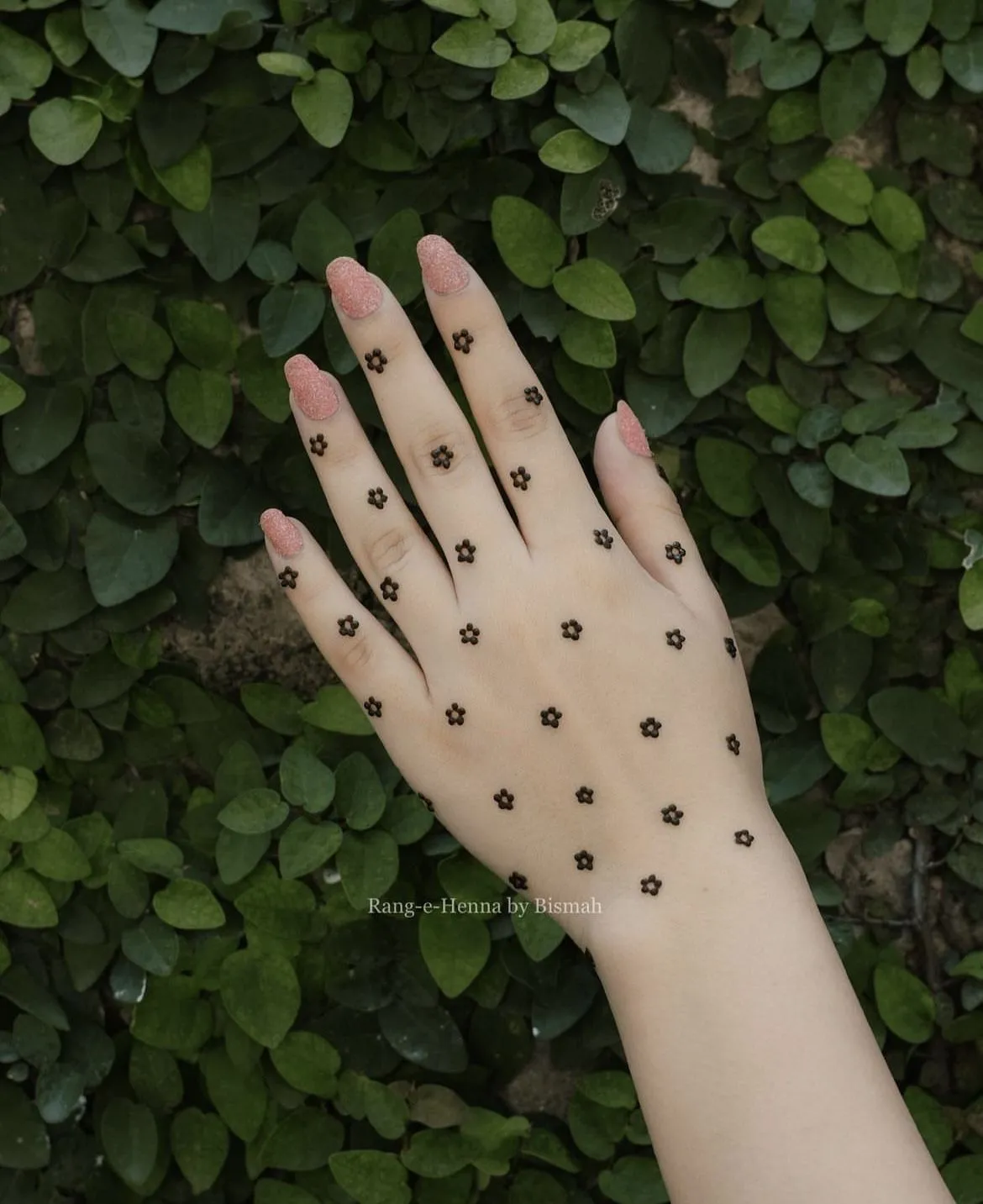 Kumpulan Foto Henna Simple Paling Mudah Terbagus dan Lengkap 11 Foto Henna Simple