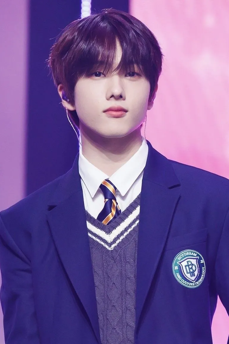 Kumpulan Foto Ji Sung NCT Dream Paling Keren dan Terlengkap 12 Foto Ji Sung NCT Dream