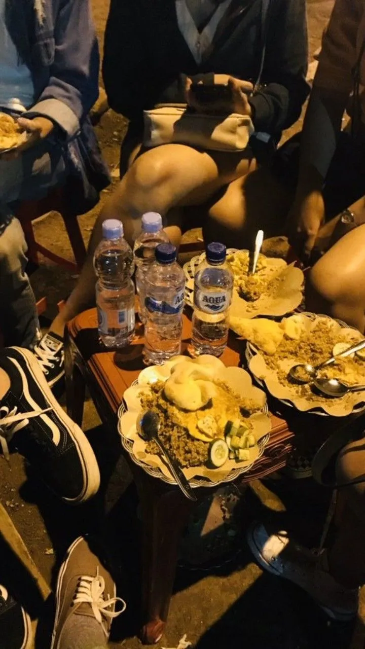 Kumpulan Foto Nongkrong Ngumpul Terbagus dan Terlengkap 21 Foto Nongkrong