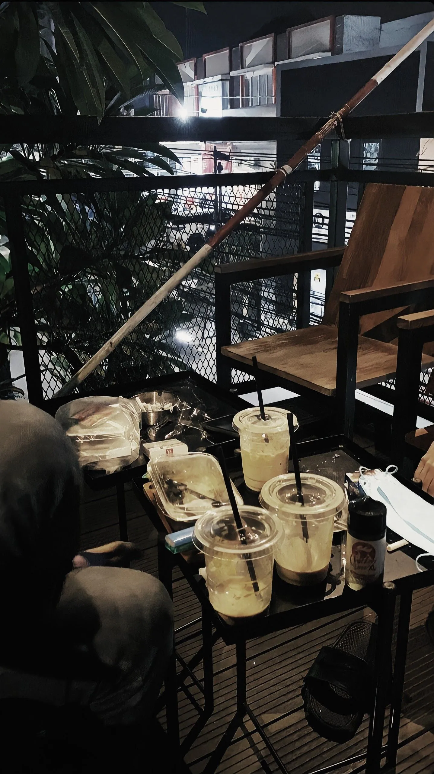 Kumpulan Foto Nongkrong Ngumpul Terbagus dan Terlengkap 7 Foto Nongkrong