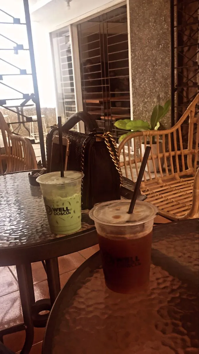 Kumpulan Foto Nongkrong di Cafe Paling Bagus dan Terlengkap 7 Foto Nongkrong di Cafe