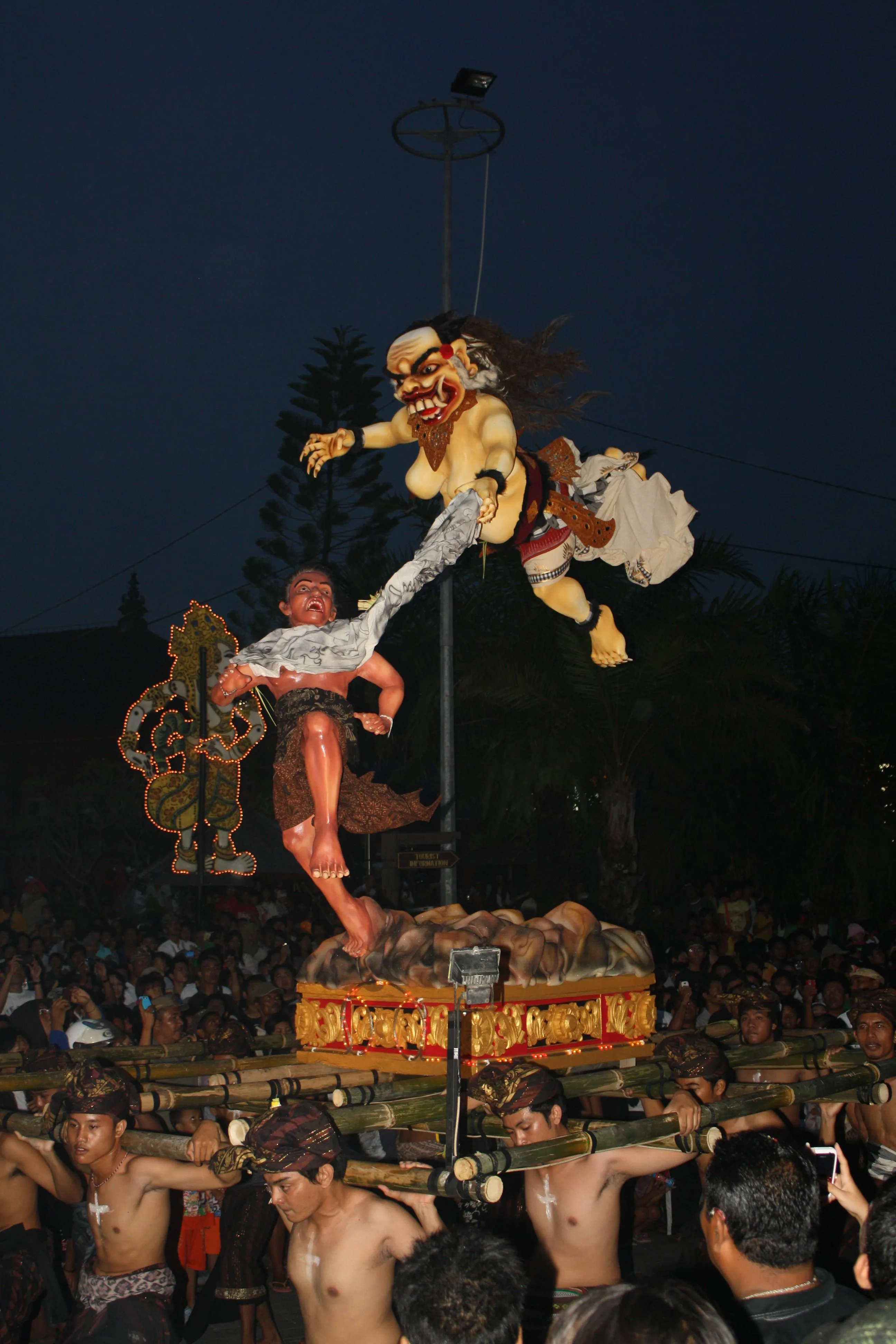 Kumpulan Foto Ogoh Ogoh Paling Keren Terbagus dan Terlengkap 17 Foto Ogoh Oogoh