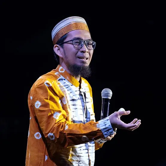 Kumpulan Foto Ustadz Adi Hidayat Terbagus dan Terlengkap 15 Foto Ustadz Adi Hidayat