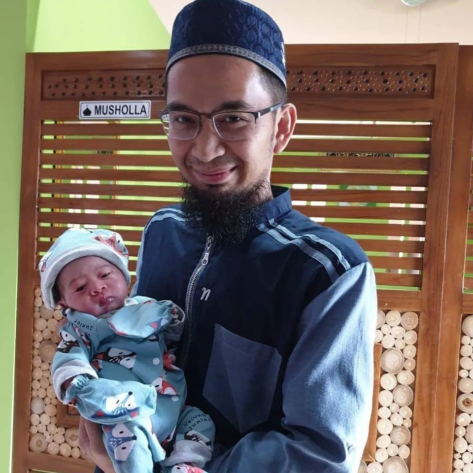 Kumpulan Foto Ustadz Adi Hidayat Terbagus dan Terlengkap 12 Foto Ustadz Adi Hidayat