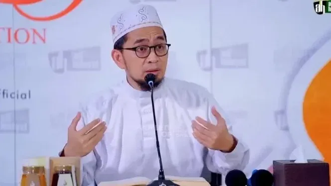 Kumpulan Foto Ustadz Adi Hidayat Terbagus dan Terlengkap 22 Foto Ustadz Adi Hidayat