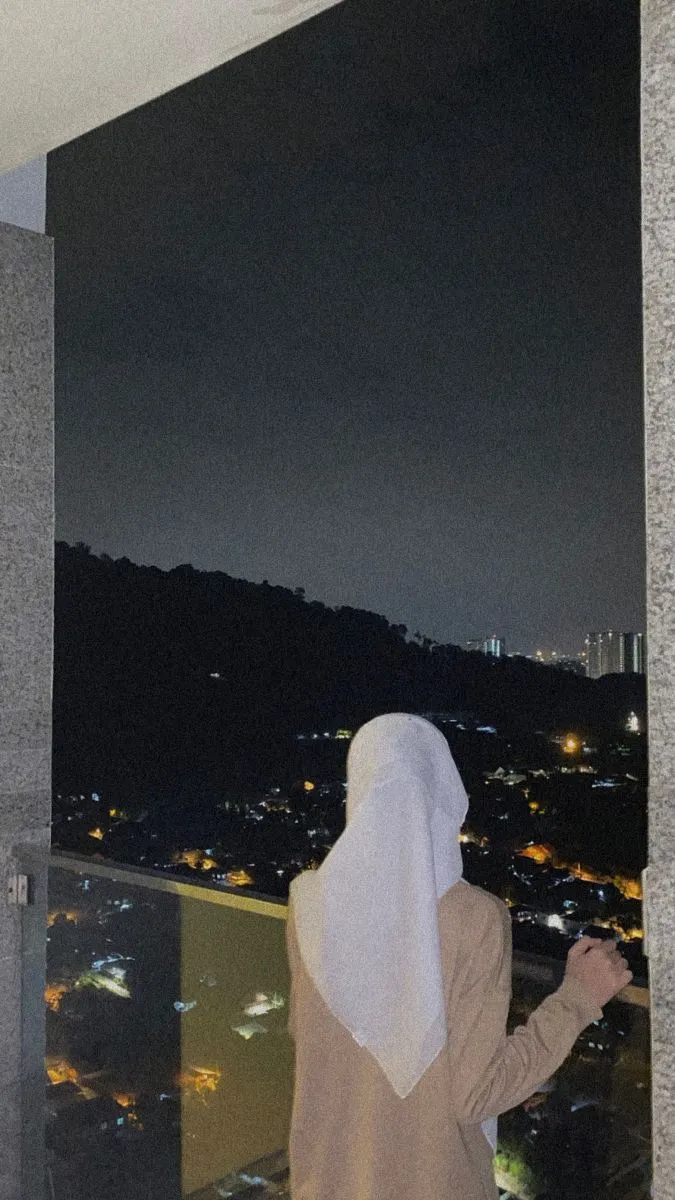 Kumpulan Gambar Wanita Berhijab Dari Belakang Galau Terbagus 13 Gambar Wanita Berhijab Dari Belakang Galau