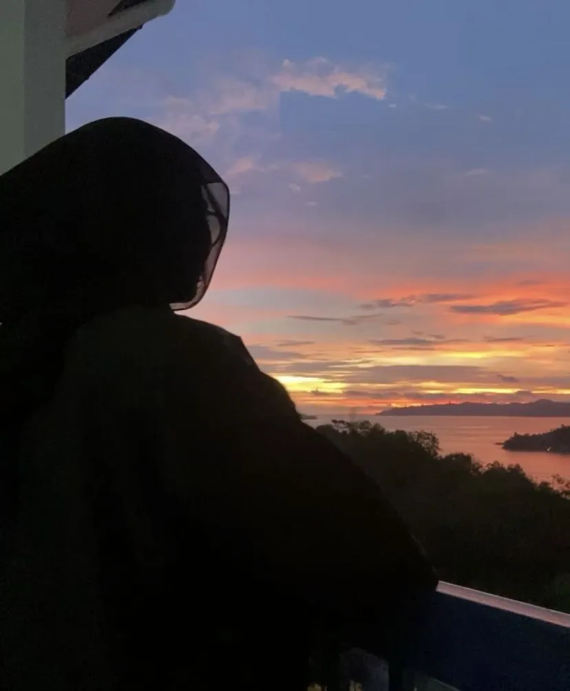 Kumpulan Gambar Wanita Berhijab Dari Belakang Galau Terbagus 17 Gambar Wanita Berhijab Dari Belakang Galau