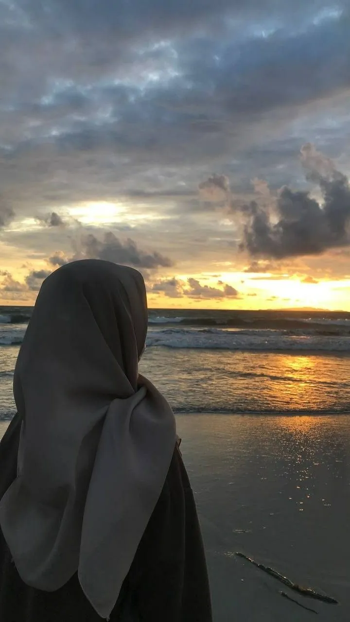 Kumpulan Gambar Wanita Berhijab Dari Belakang Galau Terbagus 22 Gambar Wanita Berhijab Dari Belakang Galau